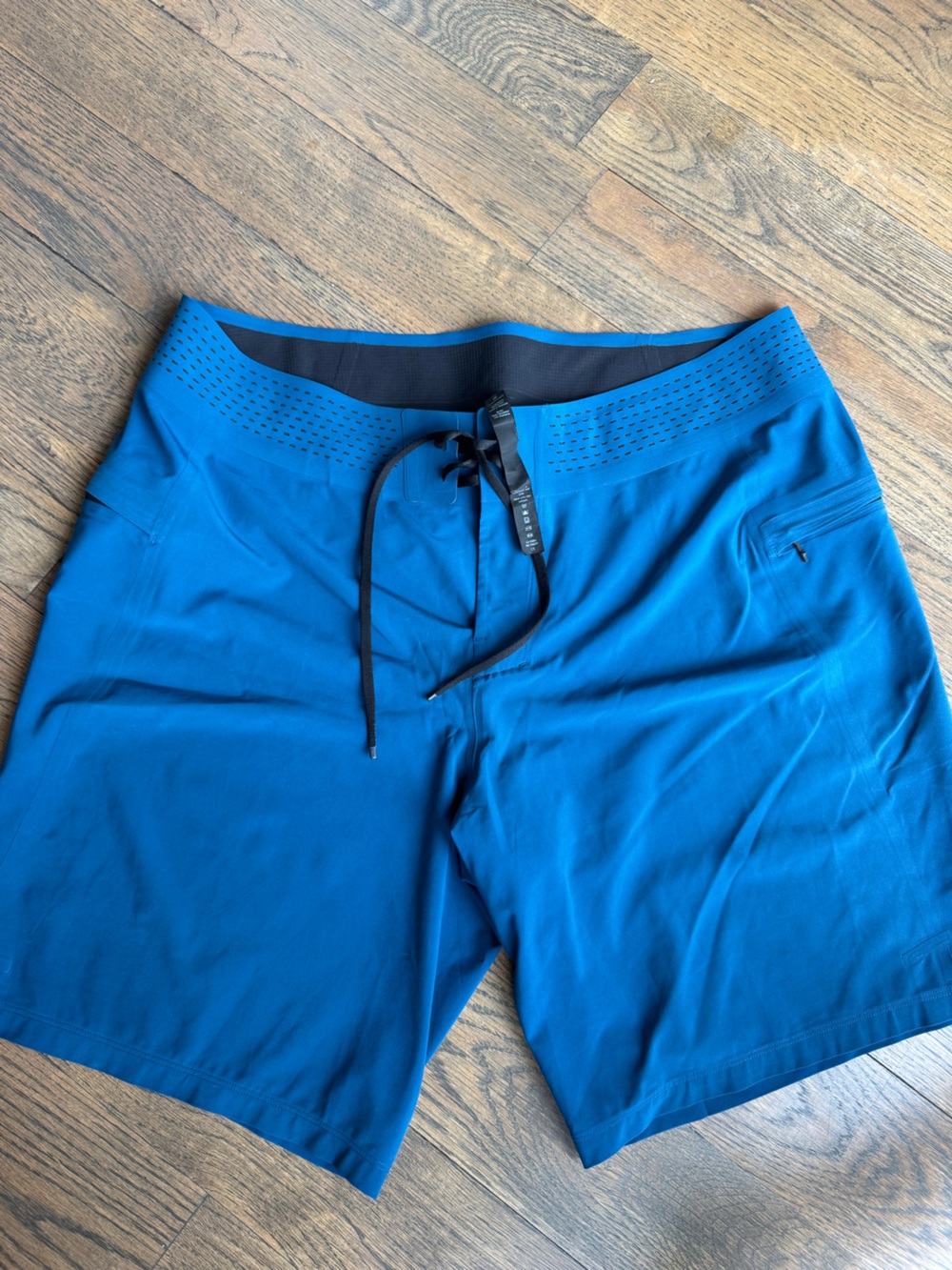 lululemon Men's Electric Blue Swim shorts